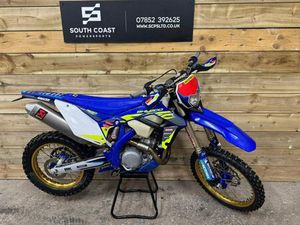 SHERCO SEF 500 FACTORY 2022 ENDURO BIKE ROAD REGISTERED