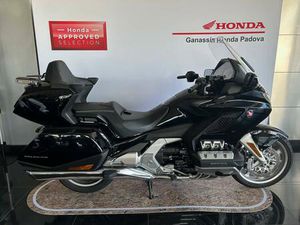 VENDO HONDA GL 1800 GOLD WING TOUR DTC (2018 - 20) USATA A CADONEGHE (CODICE 9883998) - MOTO.IT