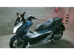 VENDO HONDA FORZA 300 DELUXE ABS (2018 - 20) USATA A GENOVA (CODICE 9883465) - MOTO.IT