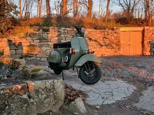 PIAGGIO VESPA PX 200 E LUSSO BJ.84 KOMPLETT RESTAURIERT