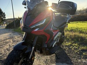 HONDA X- ADV 750 ( ACEITO RETOMAS MOTOS ) NOGUEIRA E SILVA ESCURA