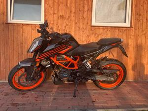 KTM DUKE 125 TOP ZUSTAND + SPORTAUSPUFF