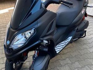 PIAGGIO MPЗ 300 HPE