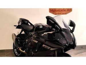 VENDO YAMAHA YZF R1 (2020 - 25) USATA A SCAFATI (CODICE 9884021) - MOTO.IT