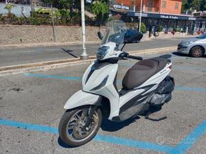 PIAGGIO BEVERLY 400 HPE