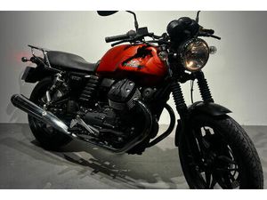 MOTO GUZZI V7 II STONE 750 2015