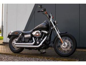 HARLEY-DAVIDSON DYNA STREET BOB