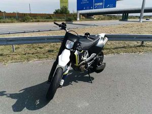 HUSQVARNA 701 SUPERMOTO