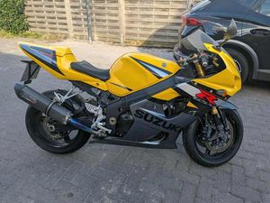 SUZUKI GSXR 1000 K4