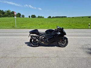 SUZUKI HAYABUSA