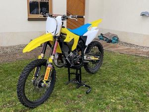 SUZUKI RM125, CROSS, MOTORRAD,