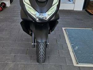 HONDA PCX 125 1. HAND