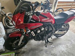 YAMAHA FSZ 600 FAZER ZU VERKAUFEN