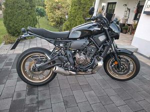 "YAMAHA XSR 700"