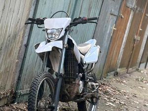 YAMAHA WR 125 R BIS FREITAG 1250 €