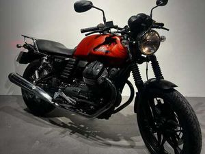 MOTO GUZZI V 7