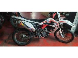 GAS GAS - EC 300 F 4T MOTOR YAMAHA, FMF
