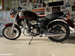TRIUMPH THUNDERBIRD