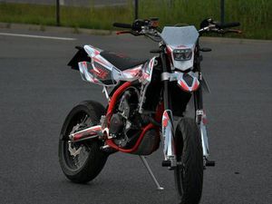SWM SM500R SUPERMOTO (ÄHNLICH HUSQVARNA 510) 1 HAND