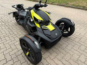 CAN AM RYKER 900