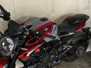 MV AGUSTA BRUTALE 800 RR SCS