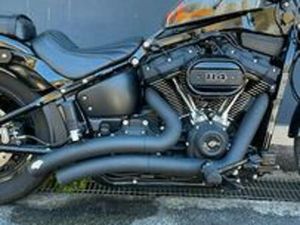 HARLEY-DAVIDSON SOFTAIL STREET BOB - 2022