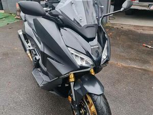 HONDA FORZA 750 2024