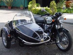 TRIUMPH BONNEVILLE SIDECAR