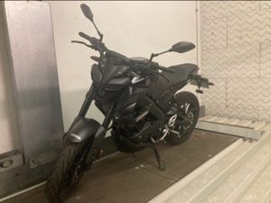 YAMAHA MT 125
