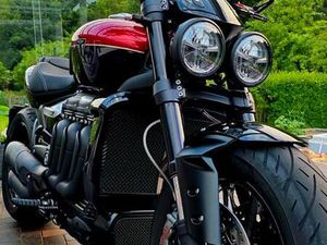 TRIUMPH ROCKET 3R STORM; VIELE EXTRAS