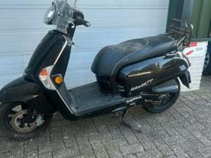 KYMCO LIKE TT 45KM. 2016 — SCOOTERS | KYMCO — MARKTPLAATS