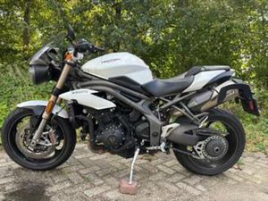 TRIUMPH SPEED TRIPLE 1050 S ABS 2018 — MOTOREN | TRIUMPH — MARKTPLAATS