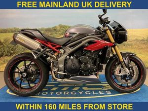 TRIUMPH SPEED TRIPLE 1050 R