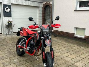 SWM SM 125R SUPERMOTO