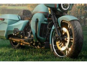 FLHTKSE CVO STREET GLIDE 117CUI, FULL CUSTOM BIKE, FAT TYRE, BAGGER