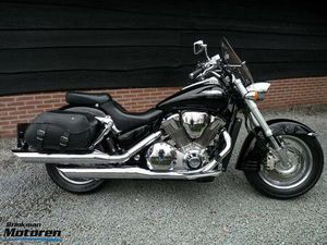 ② SUPER MOOIE VTX 1800 / VTX1800 SHADOW