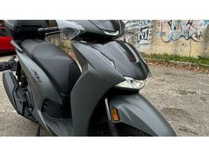 VENDO HONDA SH 350I SPORT (2025) USATA A FIRENZE (CODICE 9884489) - MOTO.IT