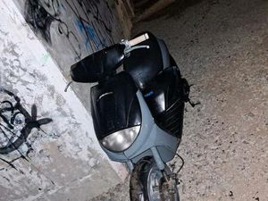 ② PEUGEOT VIVACITY 50 CC