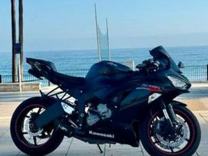 KAWASAKI - ZX6R