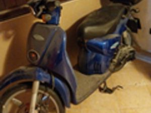 SCOOTER 100 SCARABEO APRILIA