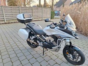 ② HONDA CROSSRUNNER