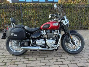 ② TRIUMPH SPEEDMASTER 1200