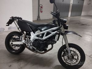 SUZUKI SV650 MOTARD SPECIAL 2001