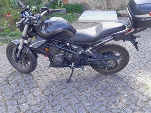 BENELLI 300 COM 11.200KM AROUCA E BURGO