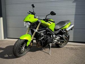 TRIUMPH STREET TRIPLE 675 — MOTOREN | TRIUMPH — MARKTPLAATS