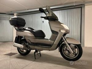 YAMAHA VERSITY 300