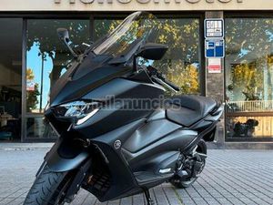 YAMAHA - TMAX 560 ABS