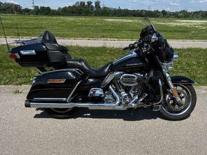 FLHTK ULTRA LIMITED, SCHWARZ