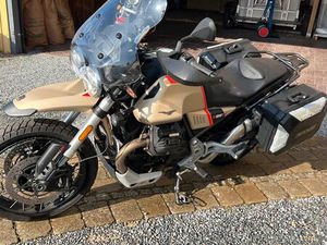 MOTO GUZZI V85 TT TRAVEL