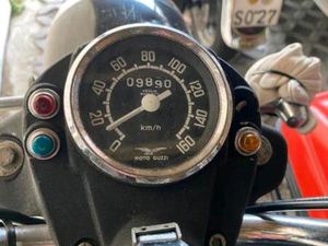 MOTO GUZZI FALCONE GESPANN BJ 1975.